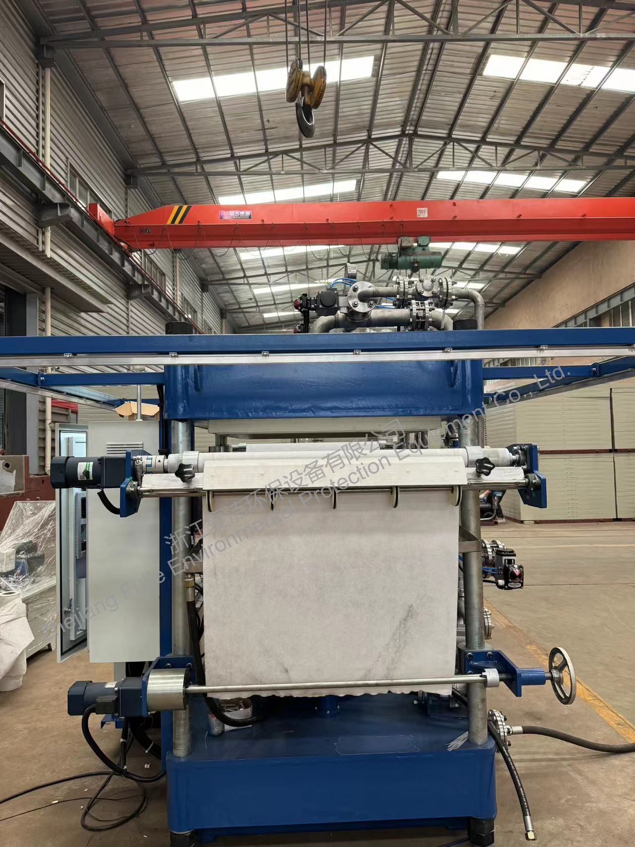 Filtro prensa de placas de tipo vertical completamente automático