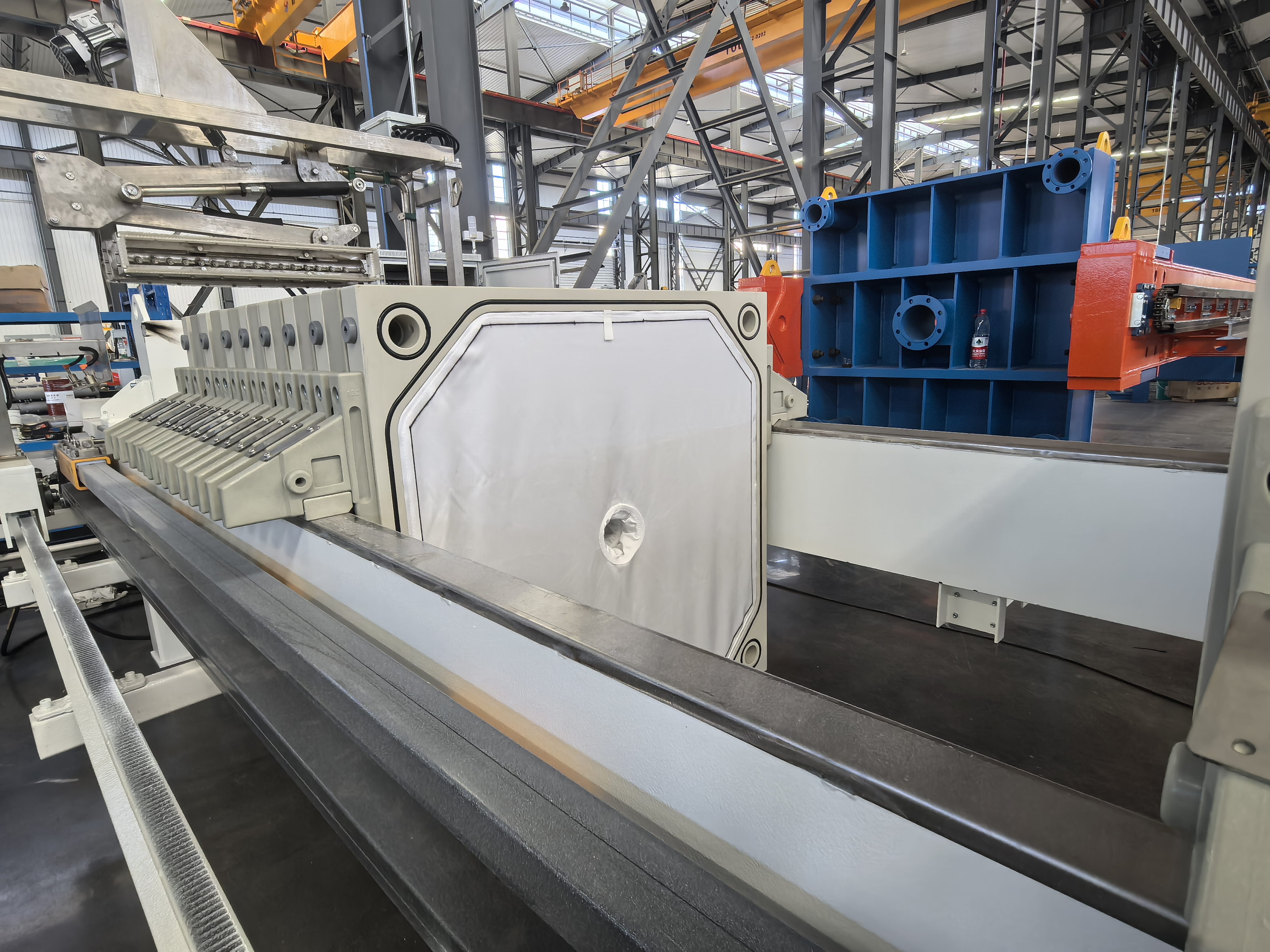 Presiona de filtro de alta temperatura con dispositivo de extracción automática y sistema de lavado