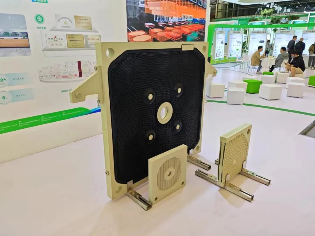 ¿Cuál es la diferencia entre las placas de filtro de cámara y las placas de membrana?